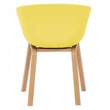 Пластиковый стул